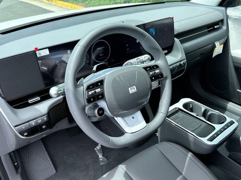 New 2025 Hyundai Ioniq 5 SEL image 16