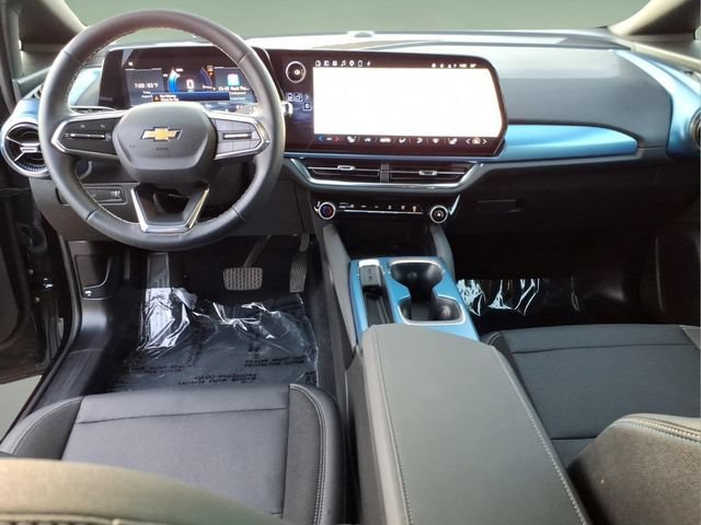 Used 2025 Chevrolet Equinox EV LT w/ Convenience Package FWD image 13