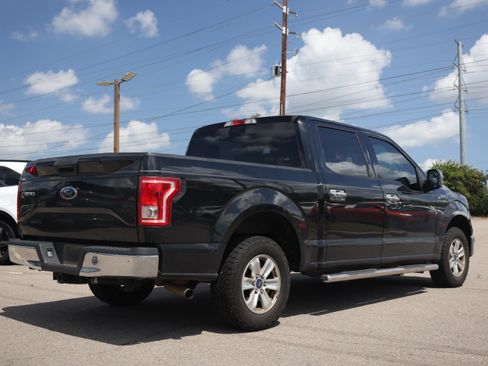 Used 2017 Ford F150 XLT RWD image 3
