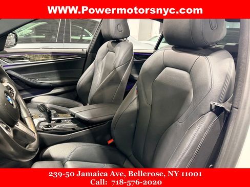Used 2020 BMW 530e w/ M Sport Package image 23