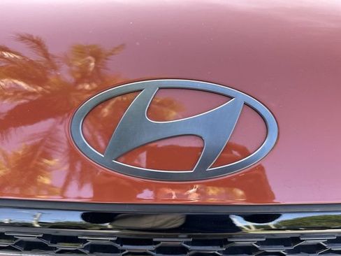 Used 2024 Hyundai Santa Fe Calligraphy FWD image 10