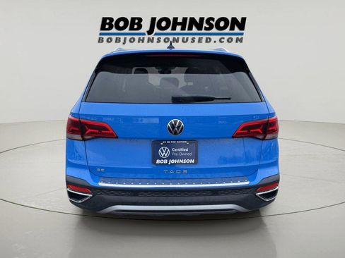 Used 2023 Volkswagen Taos SE w/ Black Wheel Package image 6