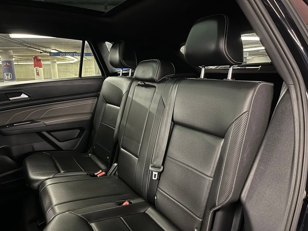 Certified 2023 Volkswagen Atlas Cross Sport SE w/ Panoramic Sunroof Package AWD/4WD image 23