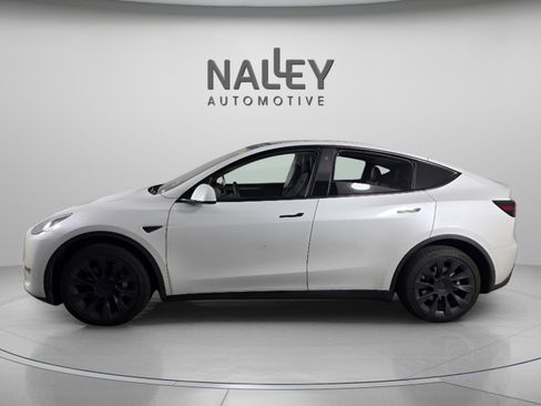 Used 2023 Tesla Model Y Long Range image 2