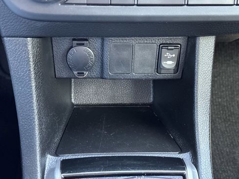 Used 2014 Toyota Corolla S image 24