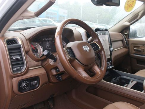 Used 2022 RAM 2500 Limited AWD/4WD image 15