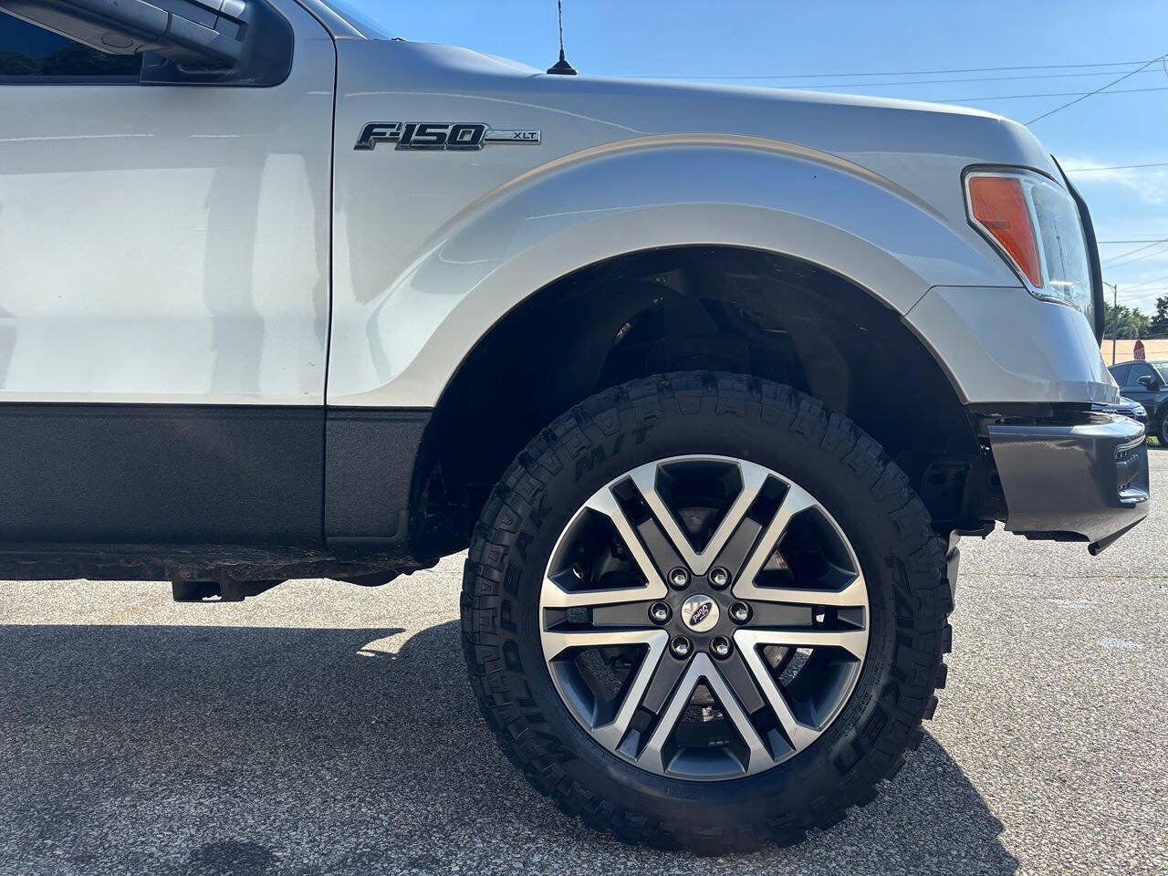 Used 2012 Ford F150 XLT w/ XLT Convenience Pkg AWD/4WD image 7