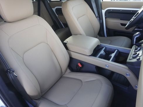 New 2025 Land Rover Defender 110 X-Dynamic SE image 24