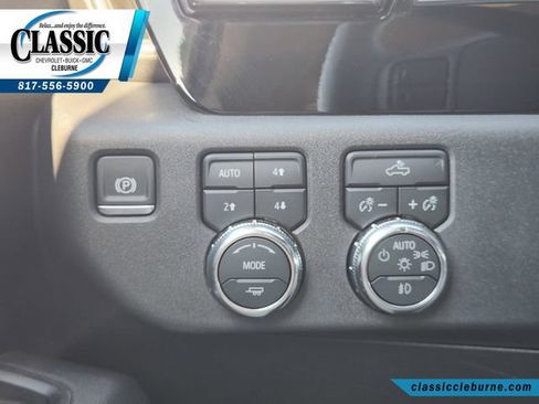 Used 2025 GMC Sierra 1500 Elevation AWD/4WD image 24