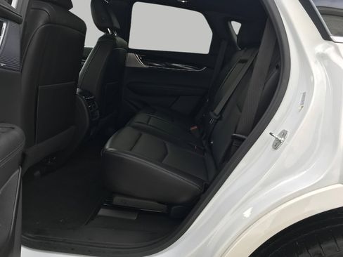 Certified 2025 Cadillac XT5 Premium Luxury image 24