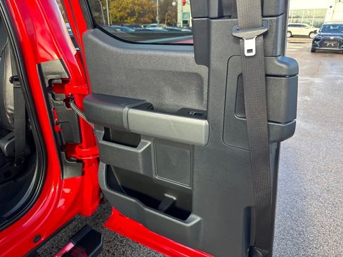 Used 2023 Ford F350 Lariat w/ Chrome Package image 42