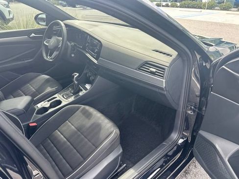 Used 2024 Volkswagen Jetta Sport FWD image 19