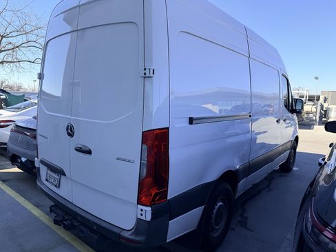 Used 2023 Mercedes-Benz Sprinter 144 Cargo image 5