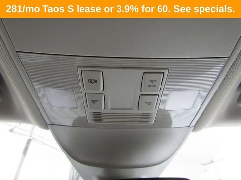 New 2024 Volkswagen Taos SE AWD/4WD image 28