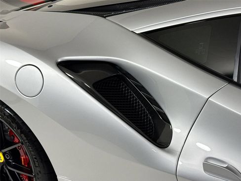 Used 2019 Ferrari 488 Pista Coupe image 39