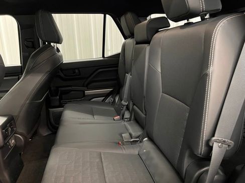 Used 2025 Toyota 4Runner TRD Off-Road Premium image 14