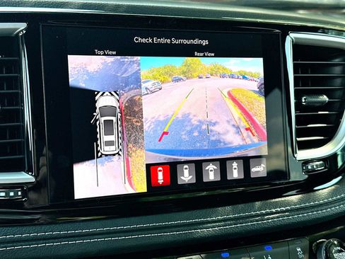 New 2026 Chrysler Pacifica Select FWD image 20