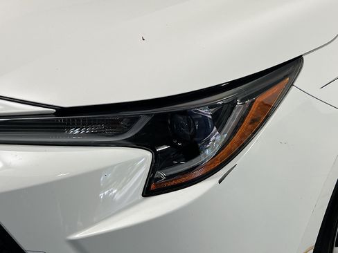 Used 2020 Toyota Corolla LE FWD image 12