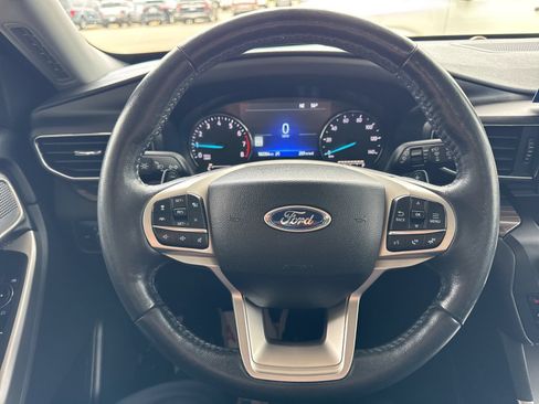 Certified 2020 Ford Explorer Limited w/ Class III Trailer Tow Package AWD/4WD image 30