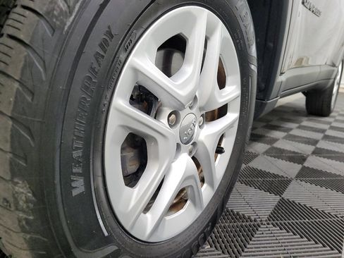 Used 2018 Jeep Compass Sport w/ Tech Group AWD/4WD image 31