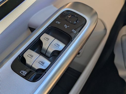 New 2026 Mercedes-Benz GLC 300 4MATIC image 28