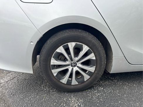 Used 2020 Toyota Prius Prime Limited image 9