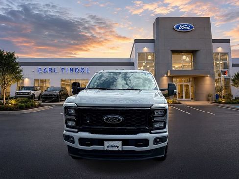 Used 2026 Ford F350 Lariat w/ Black Appearance Package AWD/4WD image 3