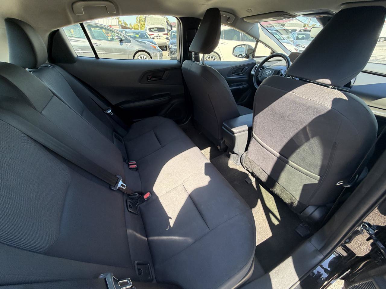 Used 2024 Toyota Prius LE FWD image 12