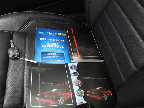 Used 2011 Ford Mustang GT Premium RWD image 58