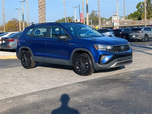 Certified 2022 Volkswagen Taos S image 2