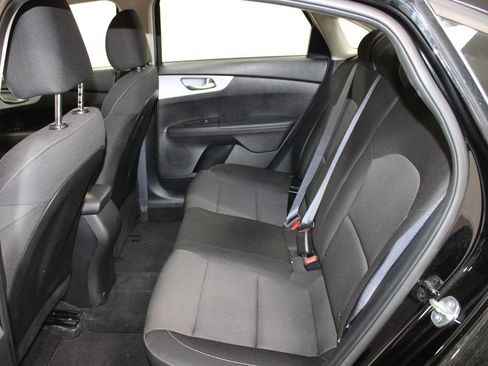 Used 2024 Kia Forte LXS FWD image 14