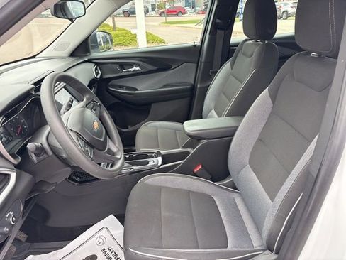 Used 2022 Chevrolet TrailBlazer LS AWD/4WD image 10