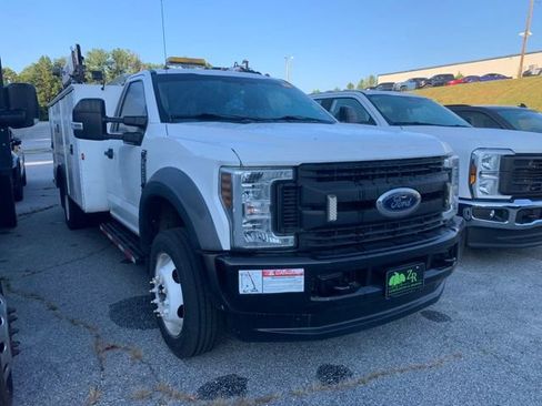 Used 2019 Ford F550 4x4 Regular Cab Super Duty image 2