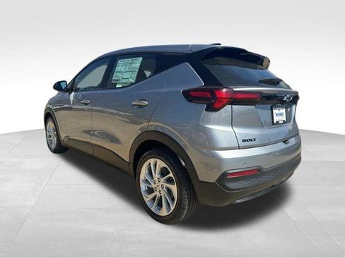 New 2027 Chevrolet Bolt LT w/ Comfort Package FWD image 36