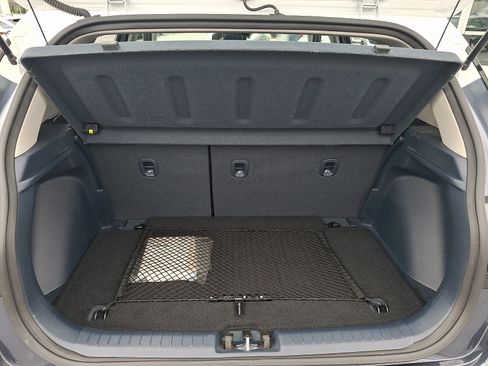 Certified 2023 Hyundai Venue Limited FWD image 28