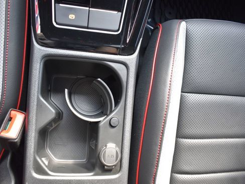 Used 2024 Volkswagen GTI SE FWD image 14