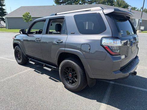 Used 2023 Toyota 4Runner SR5 Premium w/ Moonroof Package AWD/4WD image 4