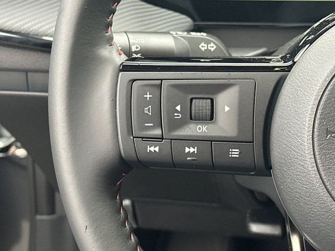 New 2026 Nissan Kicks SR w/ Cold Weather Package FWD image 24