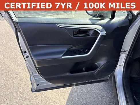 Used 2024 Toyota RAV4 LE image 13