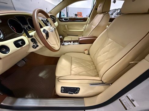 Used 2012 Bentley Flying Spur Flying Spur AWD/4WD image 4
