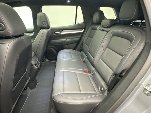 Certified 2025 GMC Terrain Elevation w/ Elevation Premium Package AWD/4WD image 14