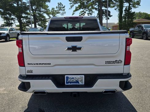 Certified 2023 Chevrolet Silverado 1500 High Country w/ High Country Premium Package AWD/4WD image 4