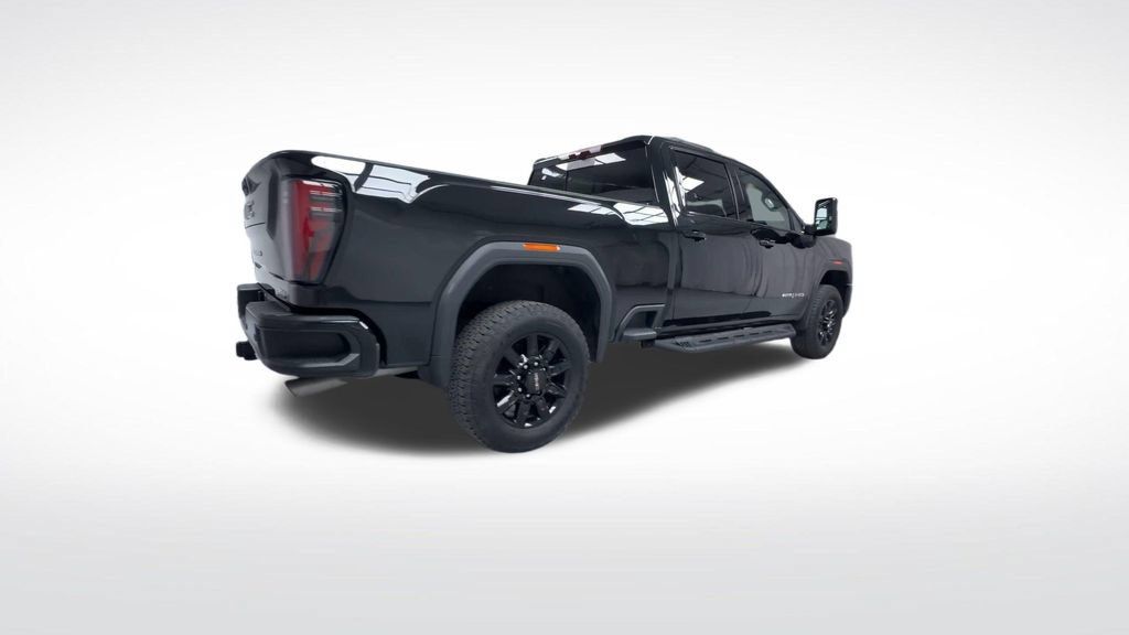 Used 2025 GMC Sierra 2500 AT4 AWD/4WD image 8