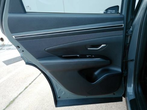 Used 2024 Hyundai Tucson Limited FWD image 19