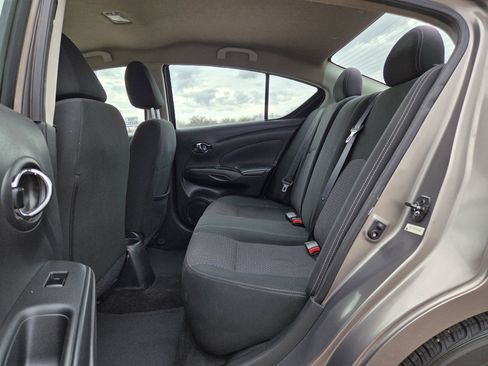 Used 2017 Nissan Versa SV image 14