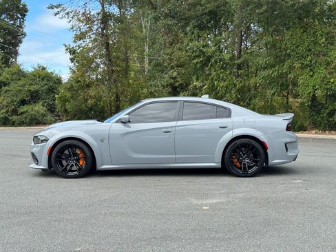 Used 2022 Dodge Charger SRT Hellcat w/ Harman/Kardon Audio Group image 6