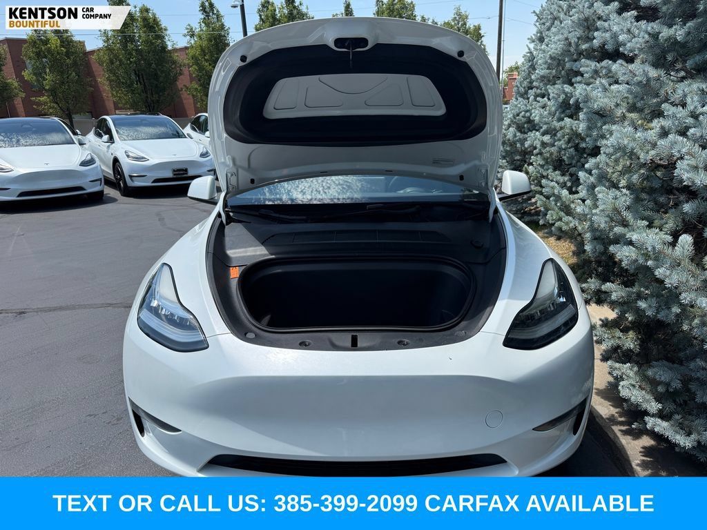 Used 2023 Tesla Model Y Long Range AWD/4WD image 32