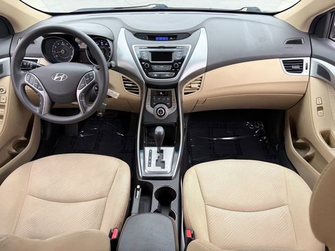 Used 2013 Hyundai Elantra GLS w/ Preferred Pkg FWD image 14