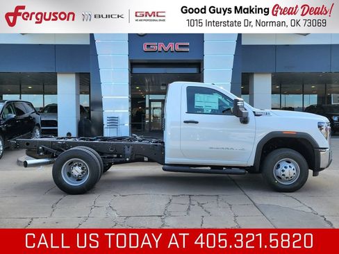 New 2026 GMC Sierra 3500 Pro w/ Convenience Package AWD/4WD image 2