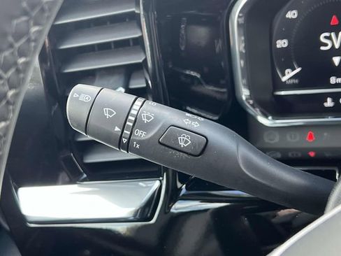 Used 2025 GMC Sierra 1500 Elevation image 32